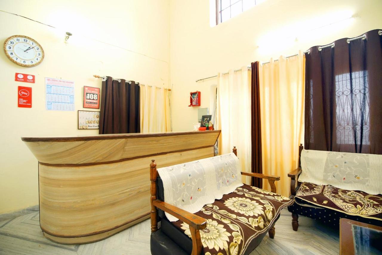 Oyo 8670 Hotel Usha Palace Mussoorie Zewnętrze zdjęcie