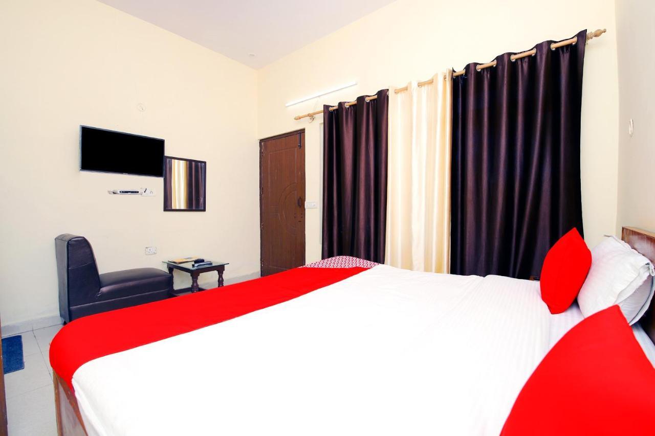 Oyo 8670 Hotel Usha Palace Mussoorie Zewnętrze zdjęcie