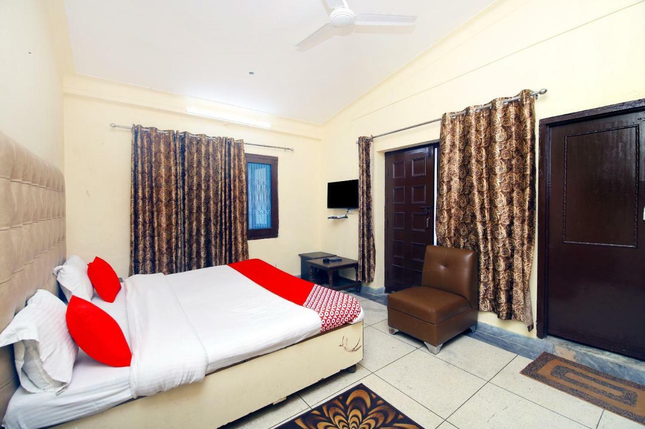 Oyo 8670 Hotel Usha Palace Mussoorie Zewnętrze zdjęcie