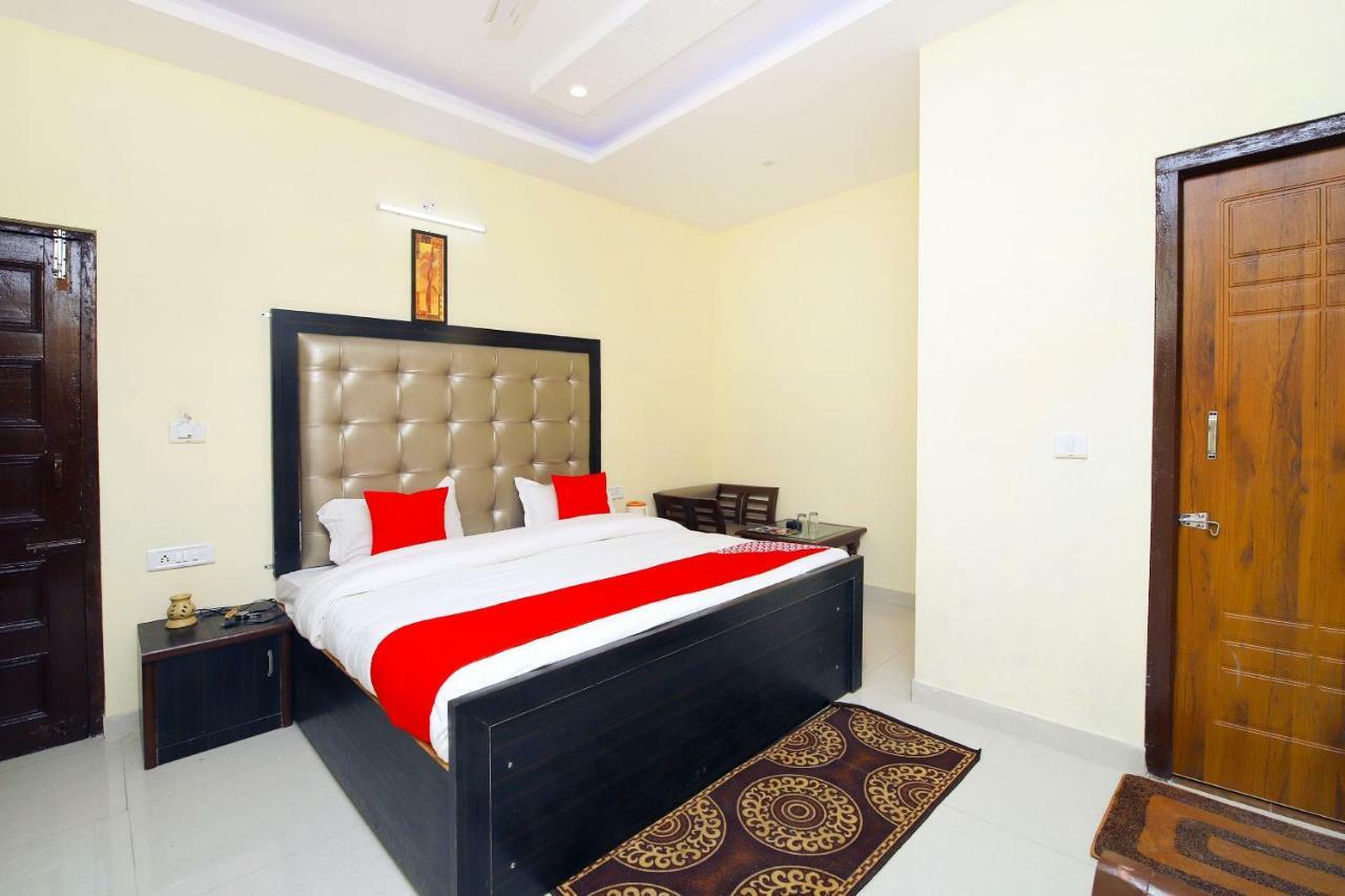 Oyo 8670 Hotel Usha Palace Mussoorie Zewnętrze zdjęcie