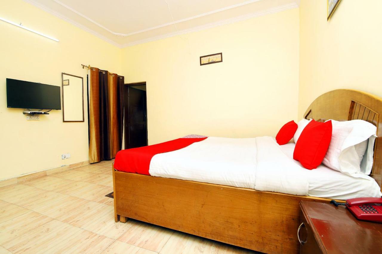 Oyo 8670 Hotel Usha Palace Mussoorie Zewnętrze zdjęcie