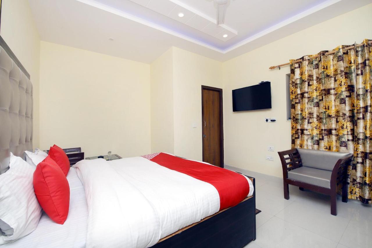 Oyo 8670 Hotel Usha Palace Mussoorie Zewnętrze zdjęcie